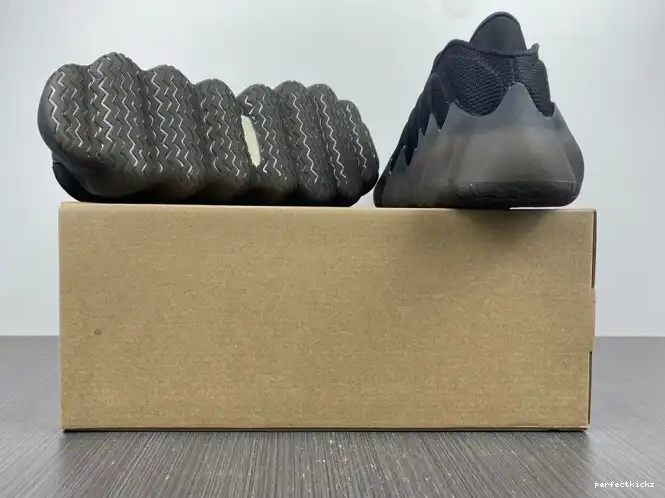 400 ADIDAS YEEZY H68032 0629
